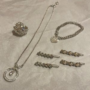 Lot of very sparkly jewelry